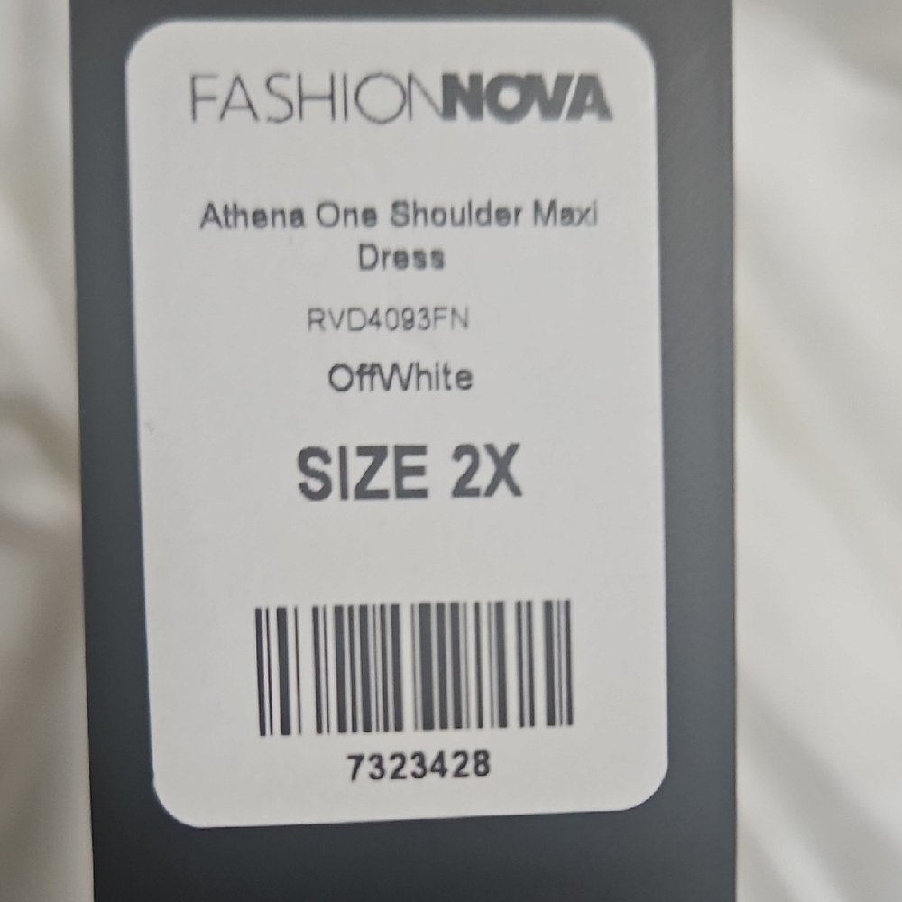 Elegant White One-Shoulder Dress - Picture 4 of 4